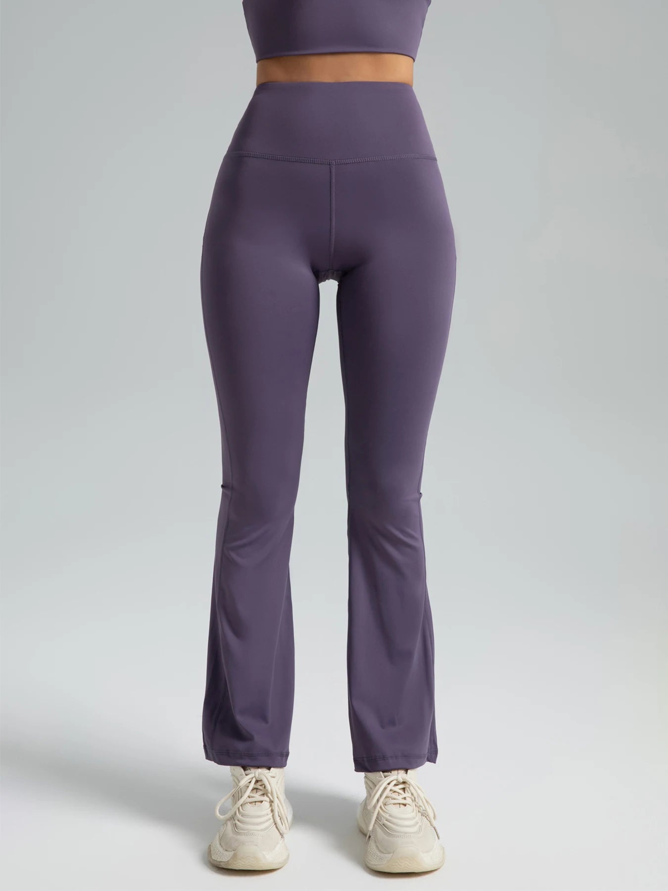 SoftMotion™ Crossover Flare Leggings