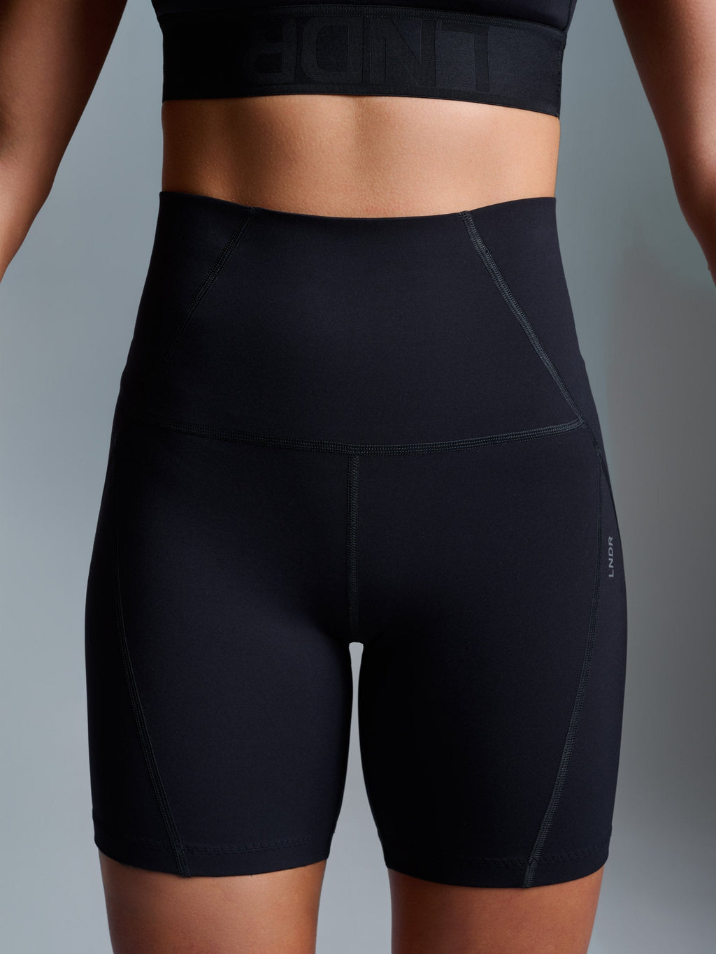 LIMITLESS 7.5 Super High Rise Bike Short Black